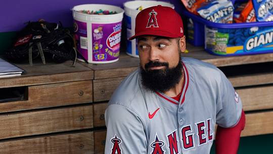 Los Angeles Angels v Washington Nationals